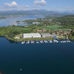  Botel Houseboat Noemi Yacht Club Marina Di Verbella Italien