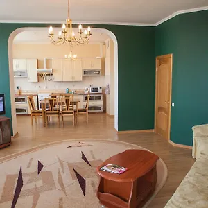 In 2 Min From Poznyaky Metro Station Апартаменты